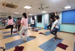 -爱尔乐美孕产瑜伽·普拉提