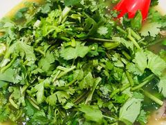 -牛吃草牛肉面(翠柏路店)