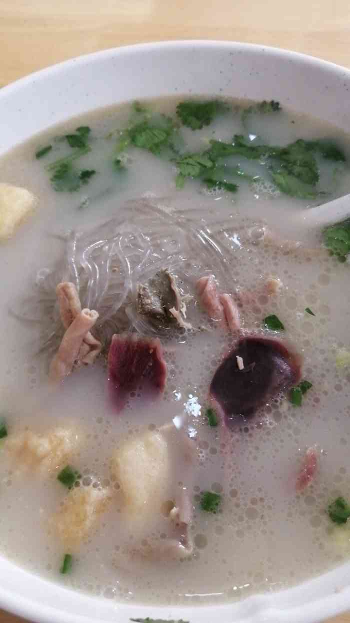 菠菜鸭杂汤图片