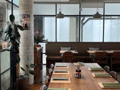 -ROAST coffee & eatery