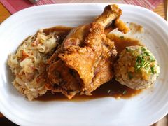 猪肘配酸菜-Nante-Eck | Restaurant Berlin Mitte