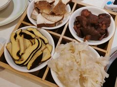 -菌林天下·野生菌汤锅