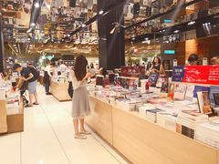 -诚品(信义店)