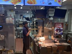 -麦当劳(佛山流行前线店)