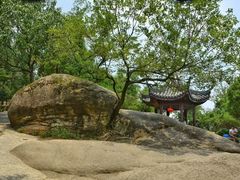 -灵岩山风景区