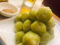 鲜虾芹菜丸-品海楼·大连海胆锅贴馆(东港店)