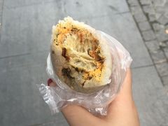 肉松糯米包油条-殷姐糯米包油条