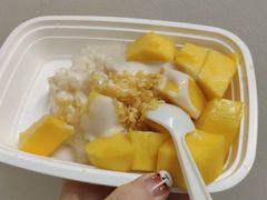 -陈记甜品窝(中山北路店)