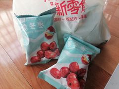 -良品铺子(广汉百伦广场店)