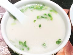 胡椒猪肚鸡-洪氏嗨捞·广东猪肚鸡·椰子鸡火锅(西咸万象城店)