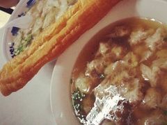 -张阿三馄饨店