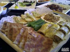 糖饼、煎饼果子、鸡蛋饼-卫鼎轩·家宴(水上公园店)