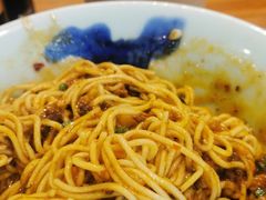 -兵哥豌豆面(雅颂居店)