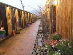 -冰冰龙虾·江湖菜·花园江景餐厅