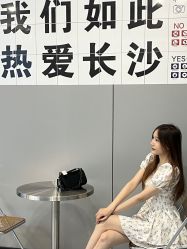 -单色舞蹈