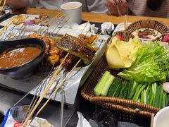 -卞二小串·鹤岗烧烤·坑烤(永定路店)