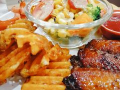 -丽莎沙拉轻食餐厅(国贸店)