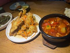 -九锅一堂酸菜鱼(学府凯德店)