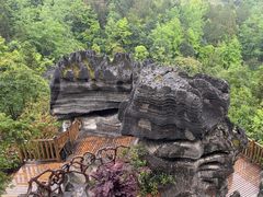 -梭布垭石林景区