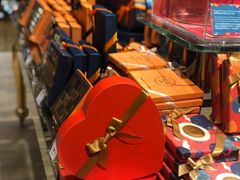 -VENCHI 闻绮(北京国贸商城店)