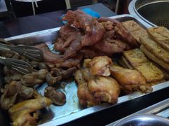 -鸿浩扒猪脚米线