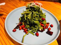 花香椒芽-苹果树下艺术餐厅(宋庄店)