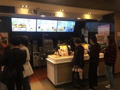 -麦当劳(新华路步步高店)