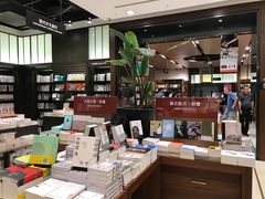 -诚品(信义店)