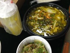 -山城外·非遗酸菜鱼(新都汇融店)
