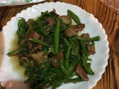 -富正毅三下锅·湘西韵味(天门山索道店)