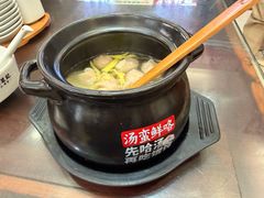 鲜肉砂锅小馄饨-锡笼记·无锡小笼(人民路店)