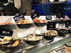自助取餐区-怡咖啡海鲜自助餐厅(浦东香格里拉店)