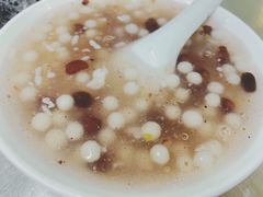 -芳婆糕团店(王府大街店)