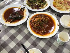 虎皮尖椒-青海特色美食小炒炕锅牦牛肉火锅