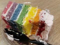 彩虹酸奶切片蛋糕-85度C(广州东银广场店)