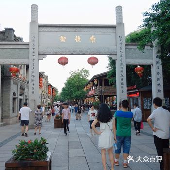 福州的南後街，三坊七巷的美好，以及溫泉的夜