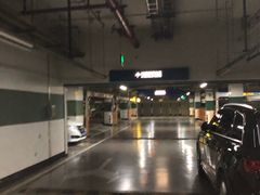 -北京银泰中心-停车场