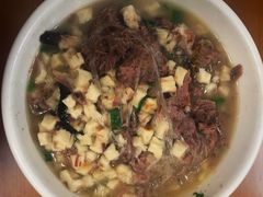 泡馍-刘信牛羊肉小炒泡馍(回民街店)