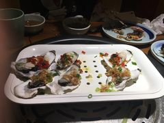 蒜蓉蒸乳山生蚝-三个渔夫·蒸汽海鲜(小白楼店)