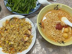 -家利美食店