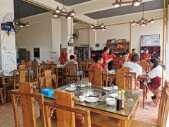 大堂-佘记全家福芋儿鸡(向阳街总店)