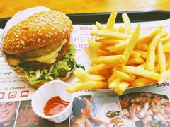 -The Habit Burger Grill 哈比特汉堡(复兴soho店)