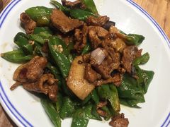 辣子炒肉-大厨小馆(华阳城店)