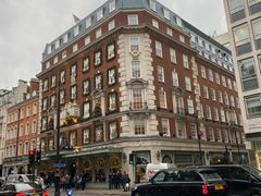 -The Diamond Jubilee Tea Salon at Fortnum & Mason