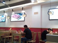 大堂-八二小区抄手(三友路店)