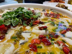 老坛酸菜鱼-香山湖家家宴(中山陵店)