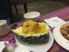 -香巴拉云南餐厅(华莱坞店)