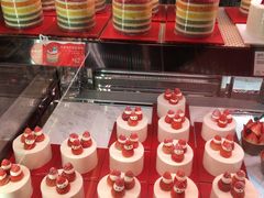 -巴黎贝甜·生日蛋糕(杭州文二路店)