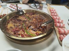 -二荆条·城市森林火锅旗舰店