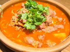 木姜子酸汤热气羊肉锅-耶里夏丽·新疆菜·家庭聚场(百联中环购物广场店)